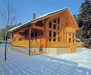 Project Scandinavia : high quality laminated log house from Finland
