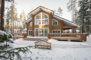 Finnish log house "Helios".