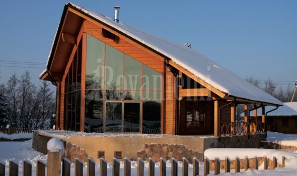 Flagship – Sea-inspired Finnish wooden house by Rovaniemi Log House