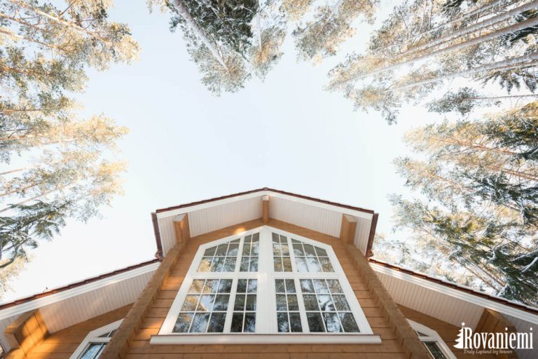 Helios &ndash; Wooden luxury house built by Rovaniemi Log House in Russia.