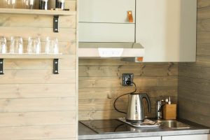 Arctic Glass House – kitchen.